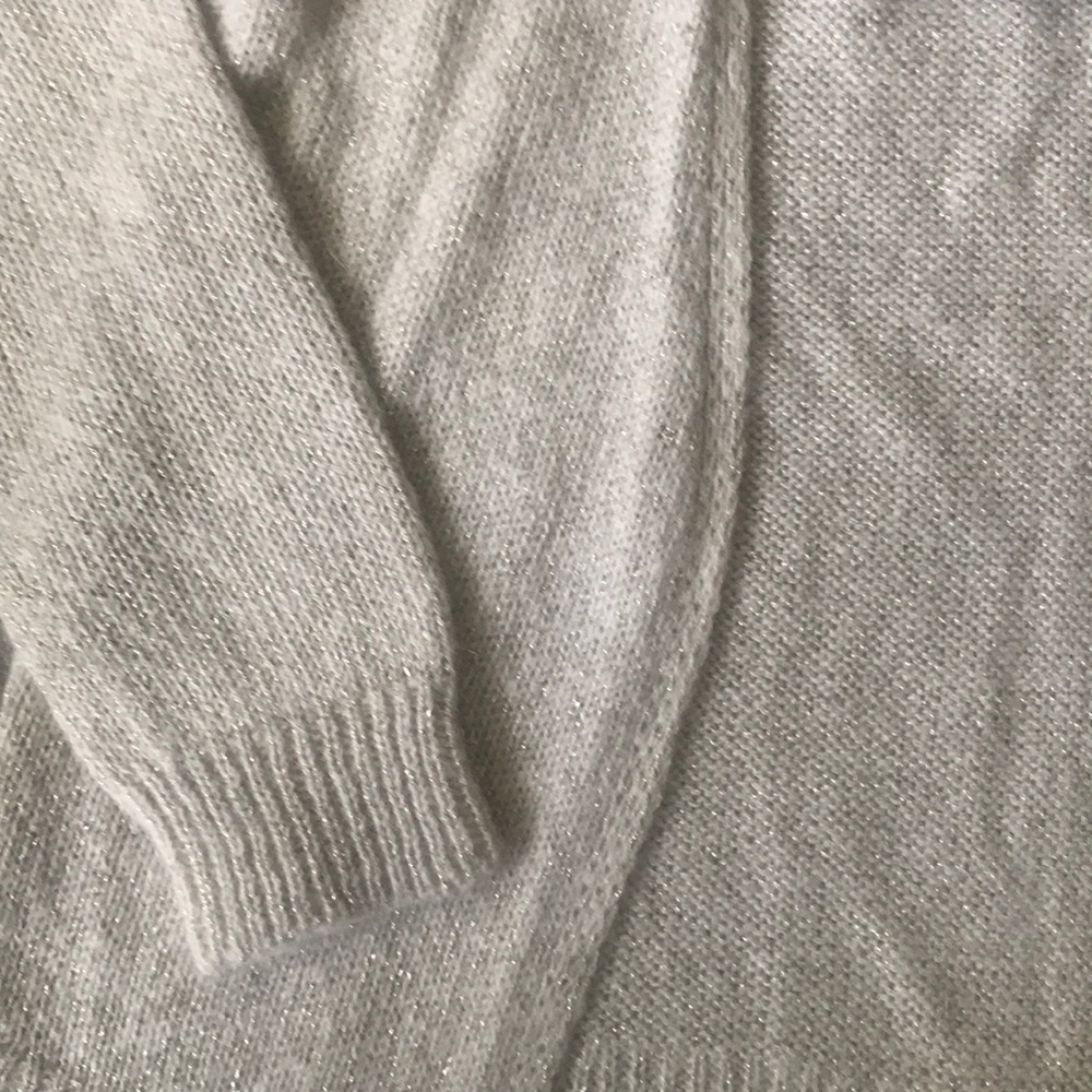 Sweater - Picture 4 of 5